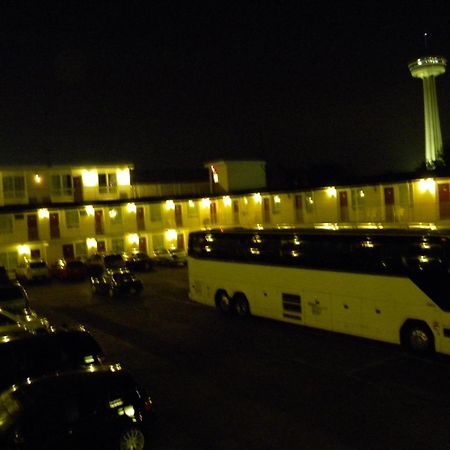 Fairway Inn By The Falls Niagara Falls Exteriör bild