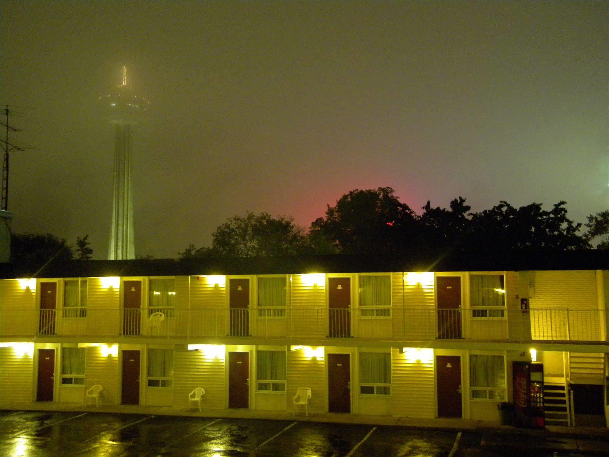 Fairway Inn By The Falls Niagara Falls Exteriör bild
